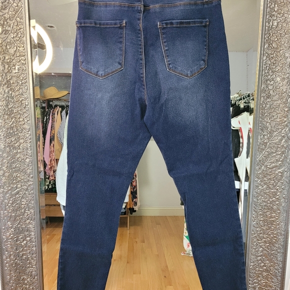 Blue Spice Size 13 Junior High Waist Skinny Plush Jeans - Picture 3 of 3